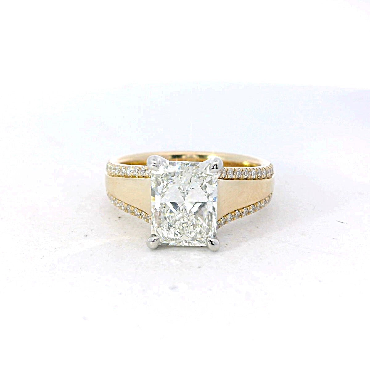 14Kt Yellow Gold Tapered Cathedral 2.50ct Radiant-Cut Diamond Engagement Ring