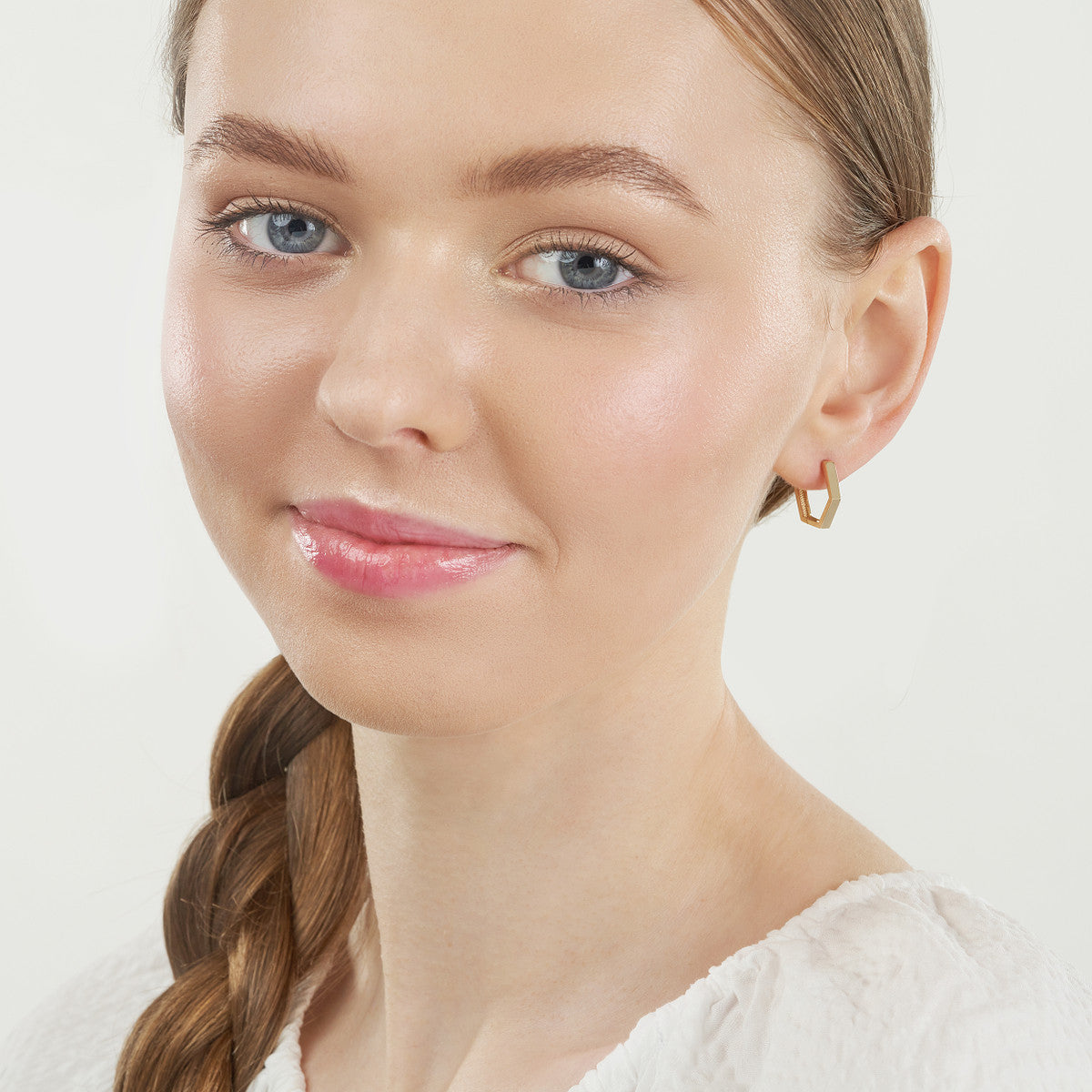 14Kt Yellow Gold 16mm Pentagon Huggie Hoop Earrings