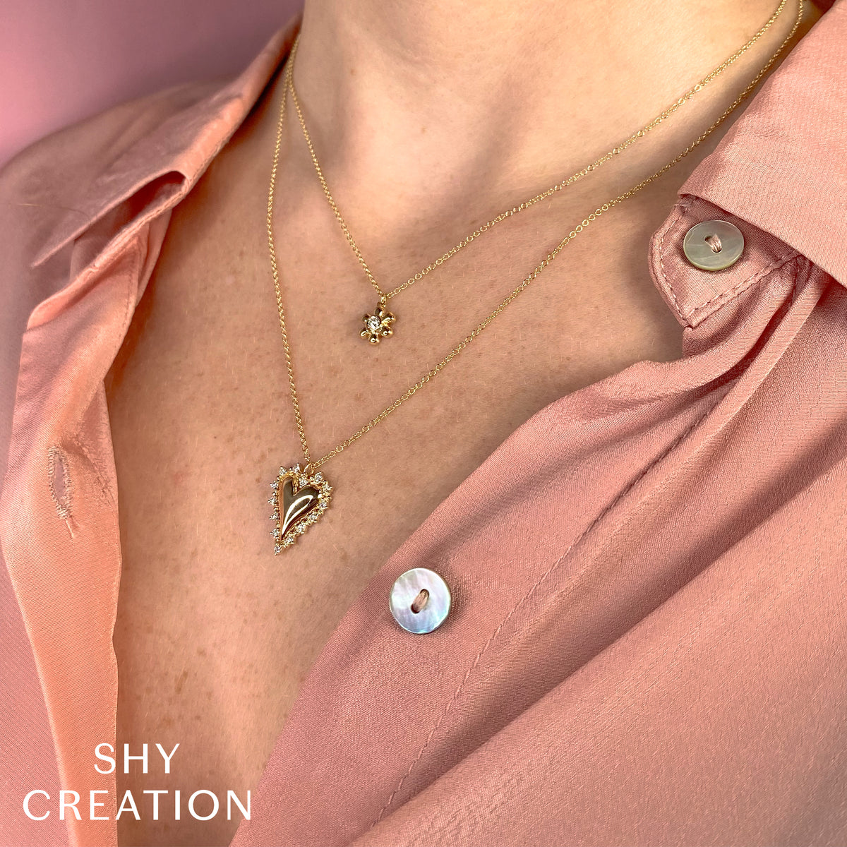 Shy Creation 14Kt Yellow Gold Bezel Flower Pendant