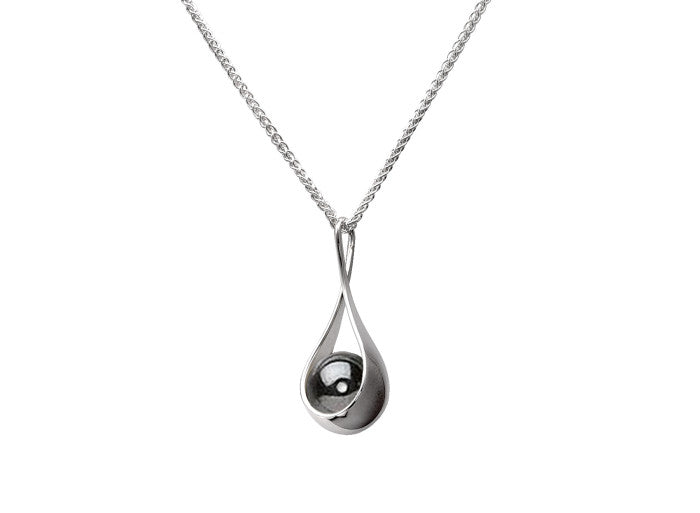 E.L. Designs Sterling Silver Captivating Hematite Necklace