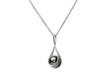 E.L. Designs Sterling Silver Captivating Hematite Pendant on 18" Wheat Chain