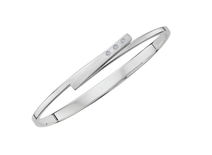 E.L. Designs Sterling Silver Bangle Bracelet with Natural Diamonds