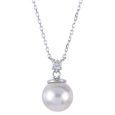 Akoya Cultured Pearl Pendant with a Natural Diamond