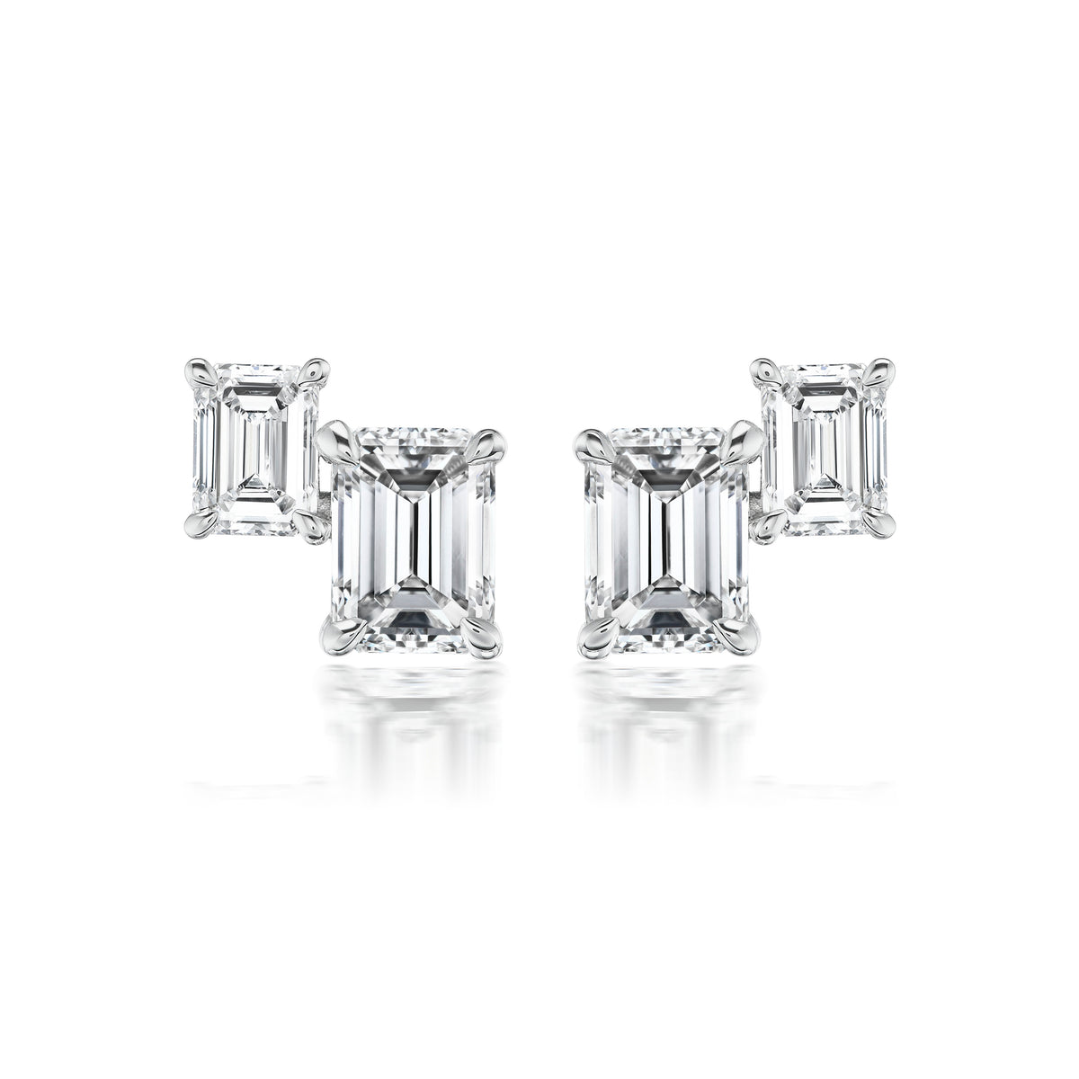 18Kt White Gold Double Stud Earrings With 4 Natural Emerald Cut Diamonds