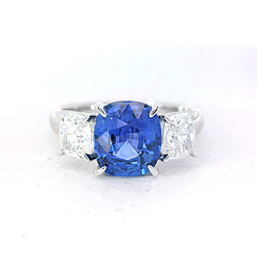 18Kt White Gold 3 Stone Ring with Cushion Cut Sapphire