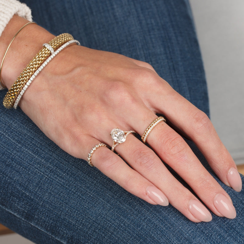 ENGAGEMENT RINGS