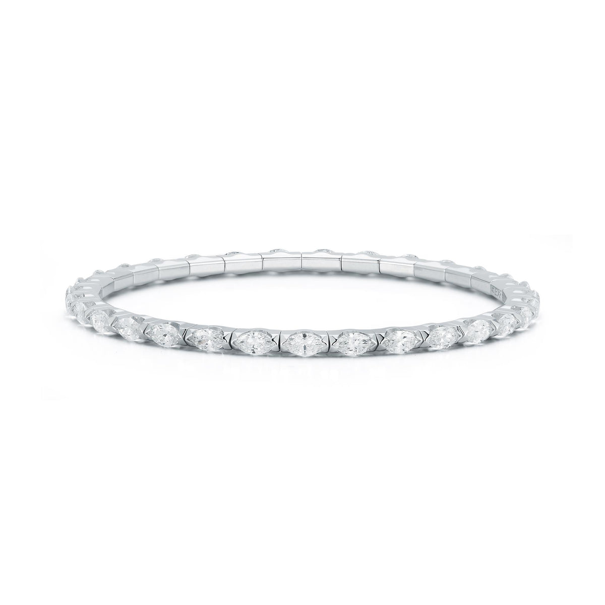 18Kt White Gold Extensible Bangle Bracelet with 3.00cttw Marquise Natural Diamonds