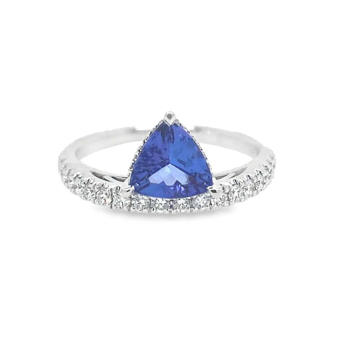 18Kt White Gold .99Ct Tanzanite Diamond Ring