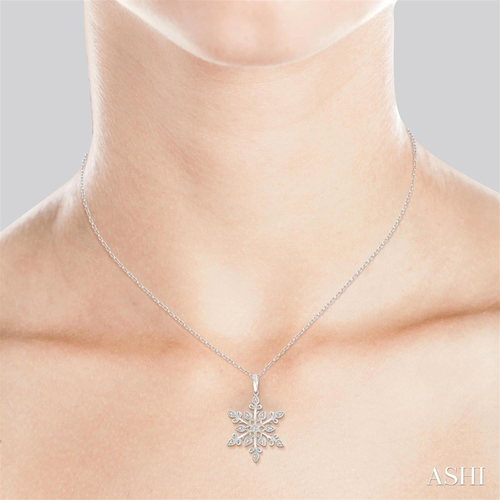 Sterling Silver Snowflake Pendant