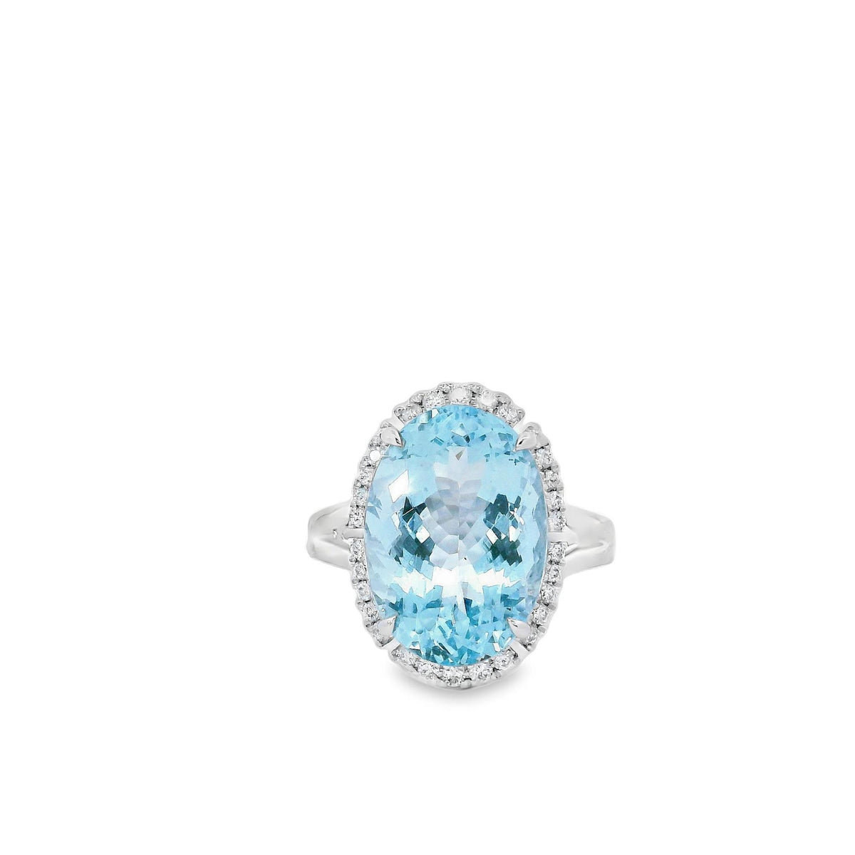 18Kt White Gold Ring With 7.41ct Aquamarine and Natural Diamonds