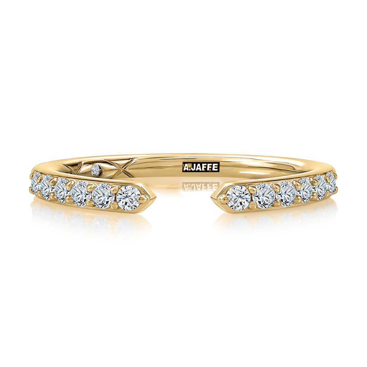 A.Jaffe Tapered 0.25cttw Diamond Anniversary Band in 14Kt Yellow Gold